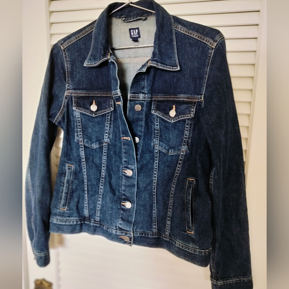 Gap Women's Denim Jacket Dark Wash Size Medium Cotton/Elastane